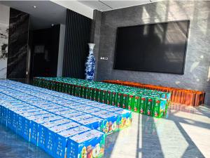 一份中秋禮，傳遞公司愛。